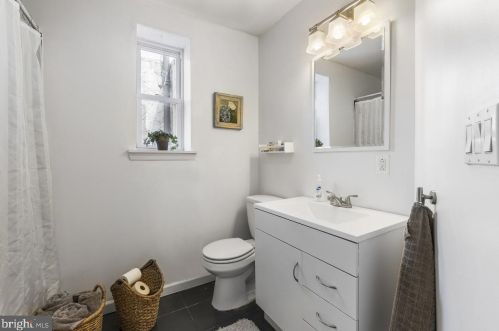 1546 12 St, Philadelphia PA 19148-1002 exterior