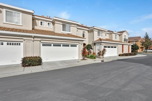 343 Sandhurst Dr, Milpitas, CA 95035-4473
