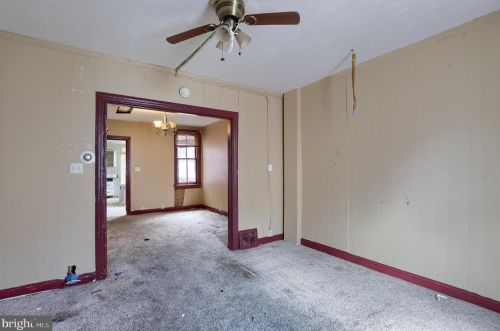 239 Liberty Ct, York, PA 17403-2307
