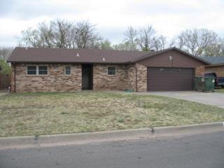 425 Shady Creek Dr, Woodward, OK 73801-6801