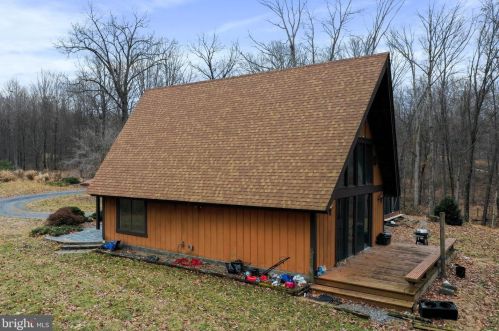 590 Wilson Ln, High View WV  26808 exterior