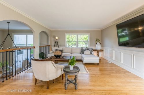 24459 Davids Ct, Naperville IL  60564-8055 exterior