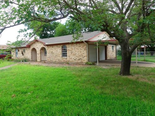 6632 Summertime Ln, Fort Worth TX  76148-2921 exterior