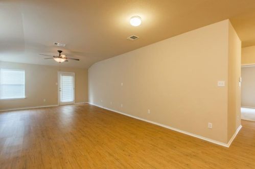 326 Marquitos Dr, Uhland TX  78640-5797 exterior