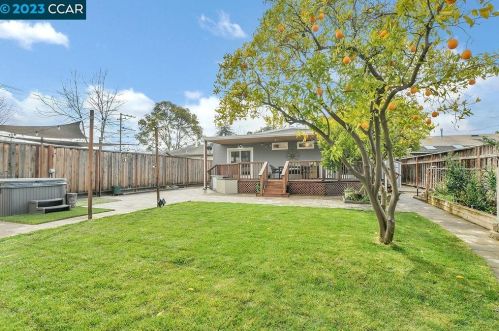 2735 Sinclair Ave, Concord CA  94519-2619 exterior