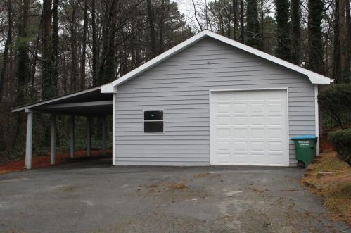 2731 Broxton Mill Ct, Lithonia, GA 30039-4437