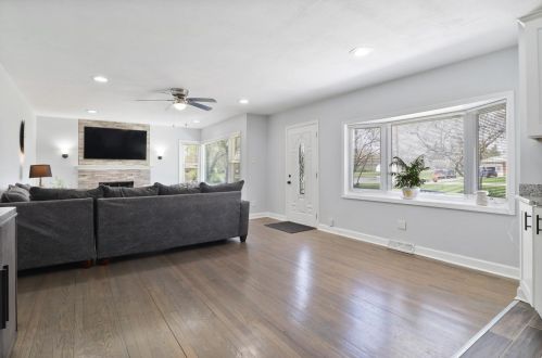 4901 73rd Ave, Gary IN  46410-4042 exterior