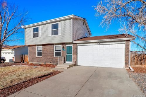 18059 Oxford Dr, Denver, CO 80013-3323