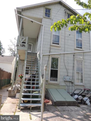 213 Broadway, Hanover PA 17331-2503 exterior