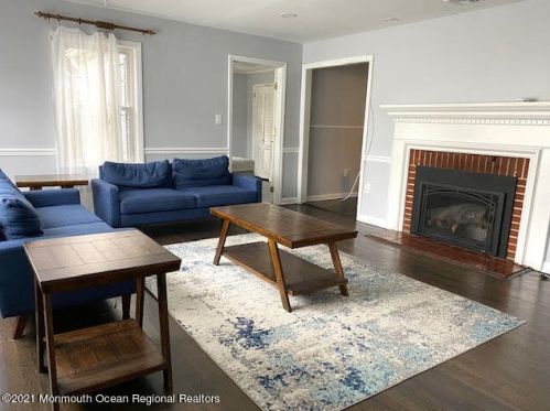 742 Myrtle Ave, Tinton Falls NJ  07711-1319 exterior