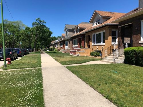 5630 School St, Chicago, IL 60634-4345