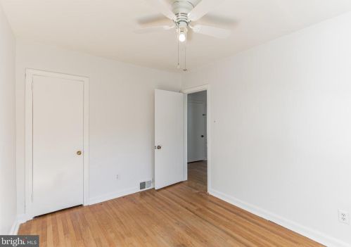 1302 High St, Haddon Heights NJ 08035-1843 exterior