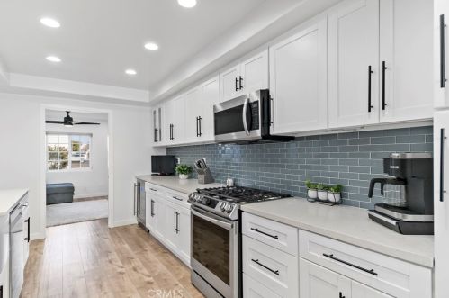 3605 Windspun Dr, Huntington Beach CA  92649-2016 exterior