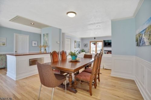 34 Manger Rd, Town Center, NJ 07052-1708