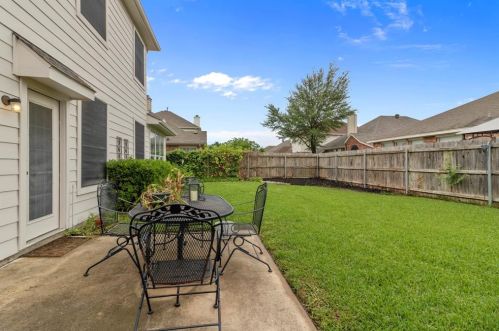 7809 Park Downs Dr, Fort Worth TX  76137-5451 exterior