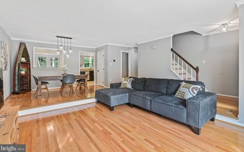 11760 Great Owl Cir, Herndon VA  20194-1169 exterior