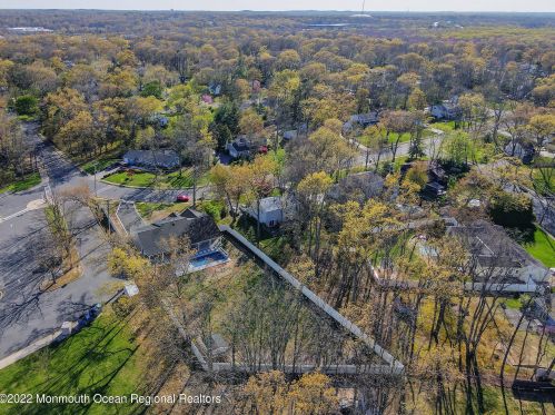 57 Raleigh Ct, Tinton Falls NJ 07724-2128 exterior