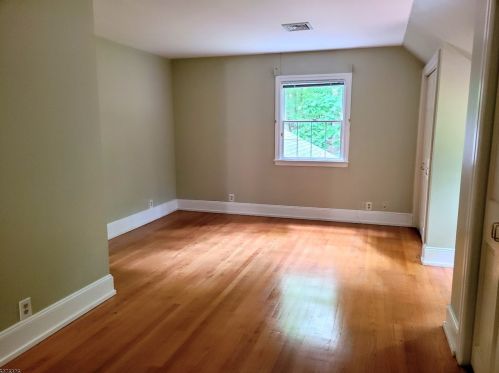 29 Mount Pleasant Rd, Dover NJ  07869-4830 exterior