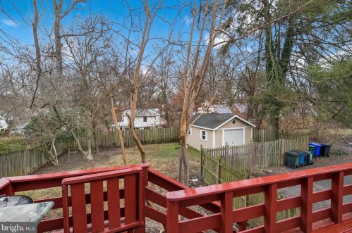 426 Pershing Dr, Silver Spring MD 20910-4489 exterior