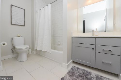 1431 5 St, Philadelphia PA 19147-0059 exterior