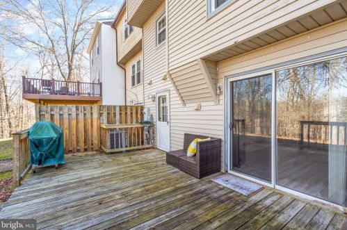 7909 Pebble Brook Ct, Springfield VA  22153-2618 exterior