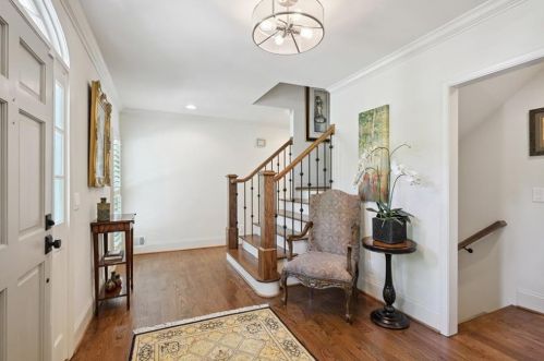 6930 Hunters Knl, Atlanta GA  30328-1763 exterior