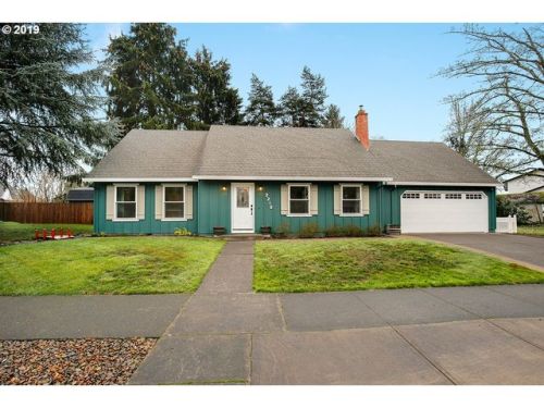 2218 Meadowlark Dr, Beaverton, OR 97123-8339