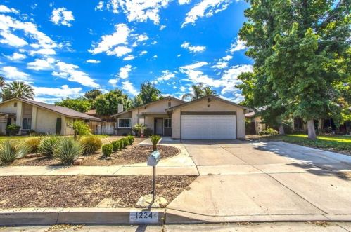 1224 Placer St, Redlands, CA 92374-3850
