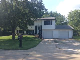 8832 Depot Dr, Indianapolis IN  46217-5206 exterior