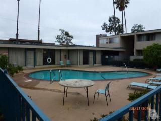 1351 Edgewood Way, Oxnard, CA 93030-3847