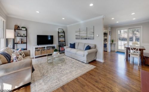 16 Woodland Rd, Chatham Township, NJ 07928-2073