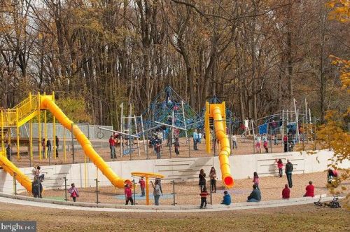 1404 Gleason St, Silver Spring MD  20902-3724 exterior