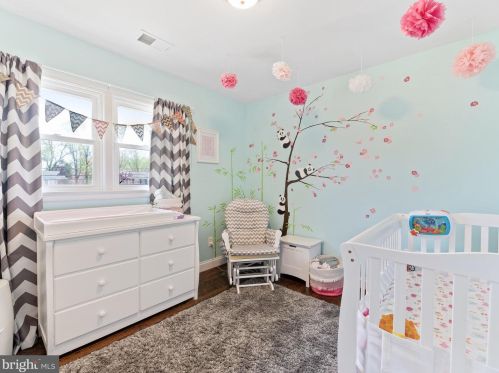 810 Venice Dr, Silver Spring MD 20904-2065 exterior