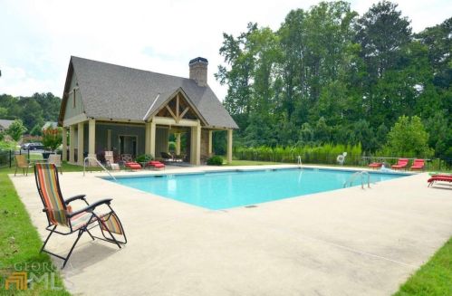 322 Stonecrest Dr, Carrollton GA  30117 exterior