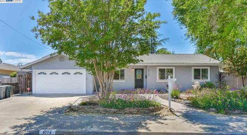 8774 Bandon Dr, Pleasanton, CA 94568-1208