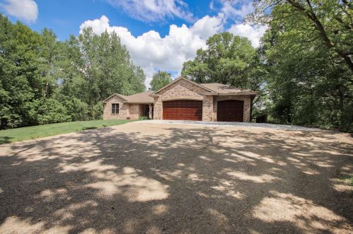 17611 Indus St, Columbus, MN 55025