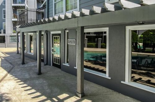 329 Granville Ct, Atlanta GA  30328-3434 exterior