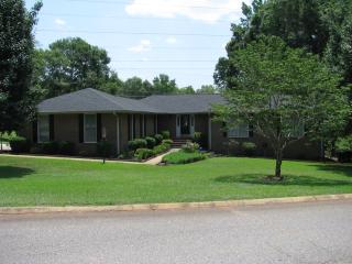 500 Tiffany Dr, Anderson, SC 29625-2569