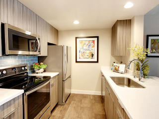 788 Harrison St, San Francisco CA  94107-4208 exterior