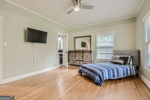 3685 Cantrell Rd, Atlanta GA  30319-1304 exterior