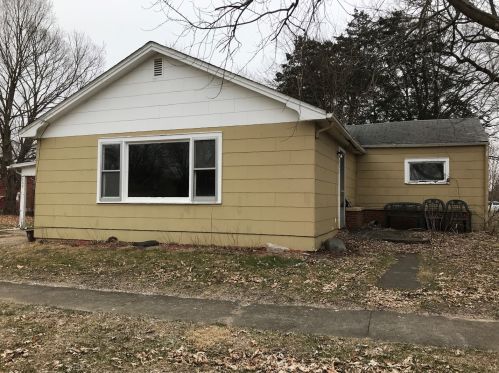 505 Church St, Tiskilwa, IL 61368-9647