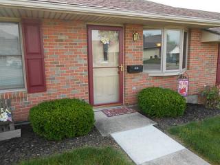 4240 Midfield St, Springfield OH  45503-6254 exterior