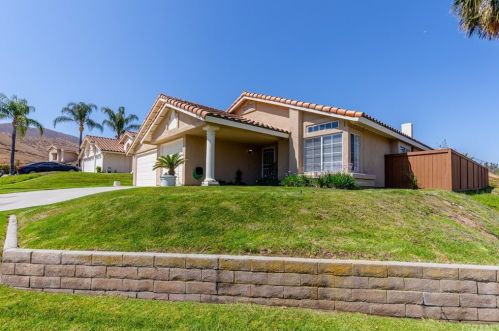 3240 October Ct, Riverside, CA 92503-0908