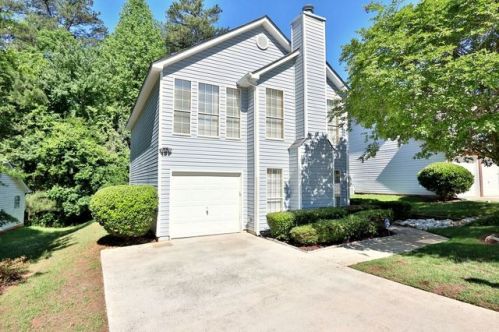 827 Tradd Ct, Stone Mountain, GA 30087-4686