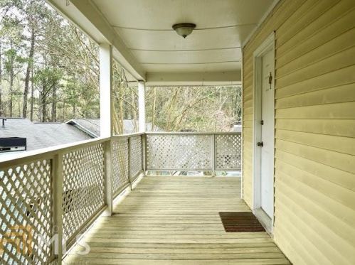 6808 Glenridge Dr, Atlanta GA  30328-2613 exterior
