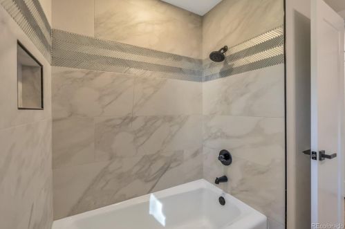 6446 Picadilly St, Aurora CO  80016-1336 exterior