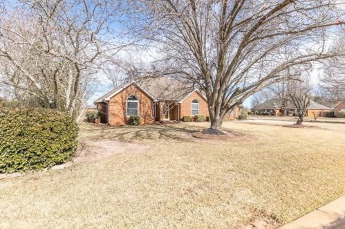 100 Ashley Ct, Warner Robins GA  31088-2550 exterior