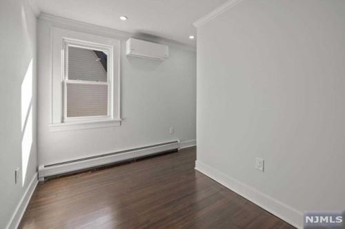 242 Williams Ave, Hasbrouck Heights NJ  07604-2127 exterior
