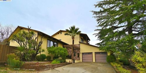 17007 High Pine Way, Hayward, CA 94546-1024