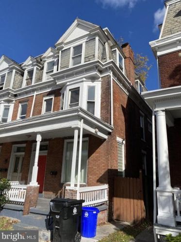 1805 2nd St, Harrisburg, PA 17102-2208